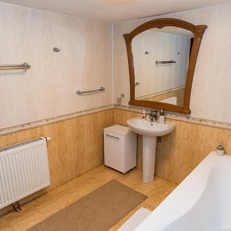 Casa Luca Moldova Noua